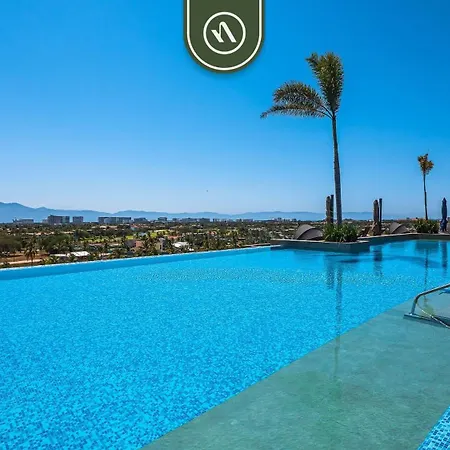 Cozy Apt With Private Terrace - Rooftop Pool